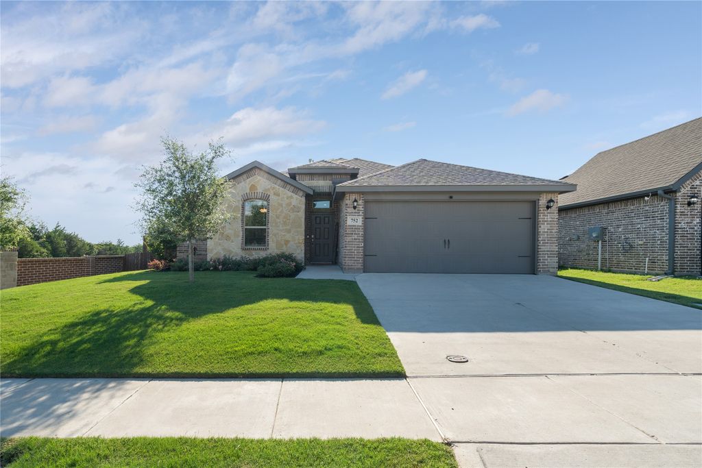 752 Ruellia Street, Weatherford, TX 76086