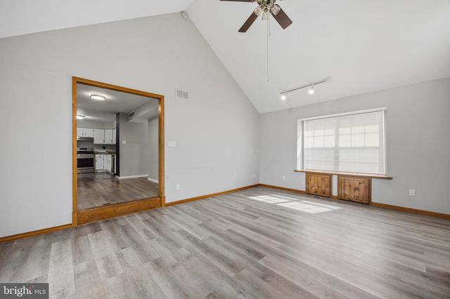 14 S ASCOT CT, Newtown, PA 18940