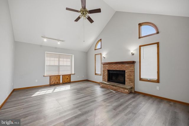 14 S ASCOT CT, Newtown, PA 18940
