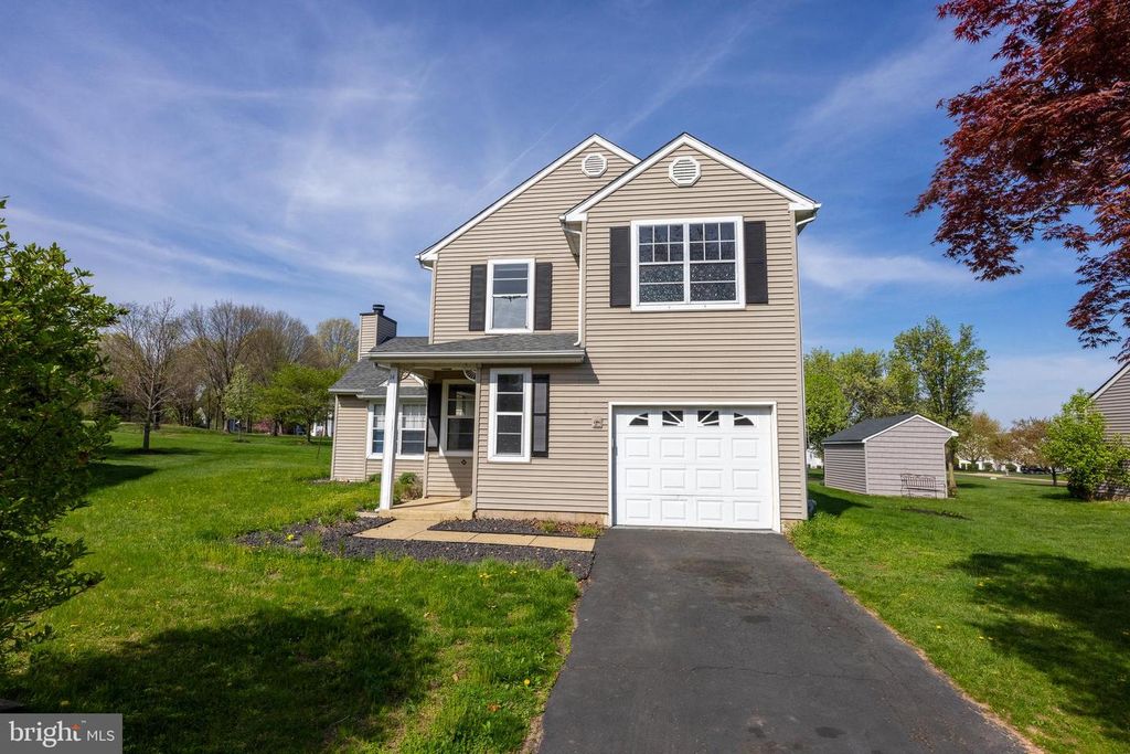 14 S ASCOT CT, Newtown, PA 18940
