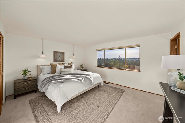 4701 133rd Avenue SE, Bellevue, WA 98006