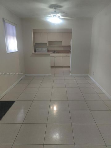 844 SW 10th St 3, Hallandale Beach, FL 33009