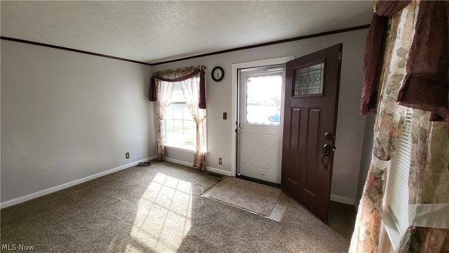 2520 Daleford Avenue NE, Canton, OH 44705