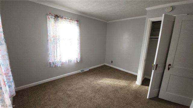 2520 Daleford Avenue NE, Canton, OH 44705