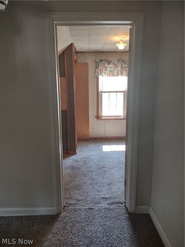 2520 Daleford Avenue NE, Canton, OH 44705