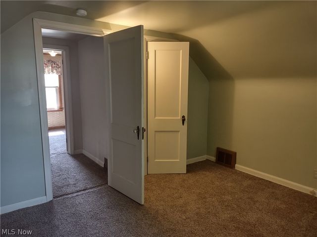 2520 Daleford Avenue NE, Canton, OH 44705