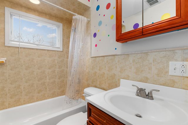 8512 SMITH AVE, North Bergen, NJ 07047