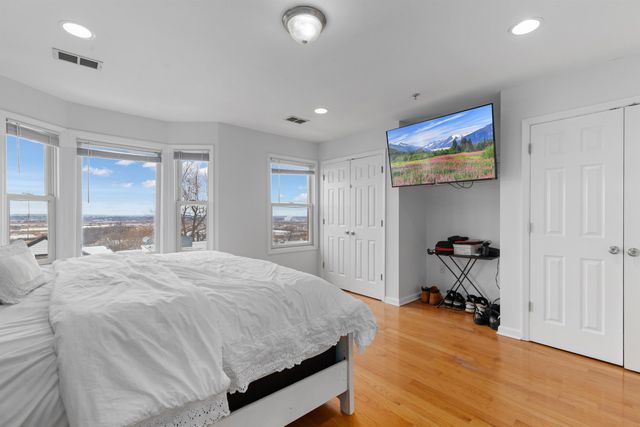 8512 SMITH AVE, North Bergen, NJ 07047