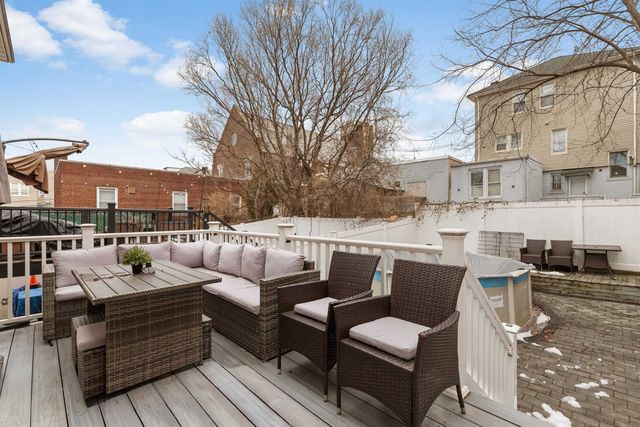 8512 SMITH AVE, North Bergen, NJ 07047