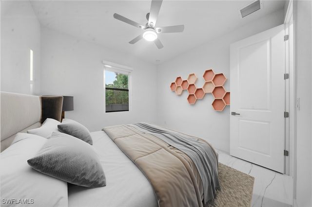 1124 NE 35th LN, Cape Coral, FL 33909