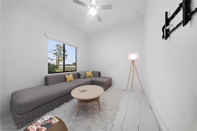 1124 NE 35th LN, Cape Coral, FL 33909