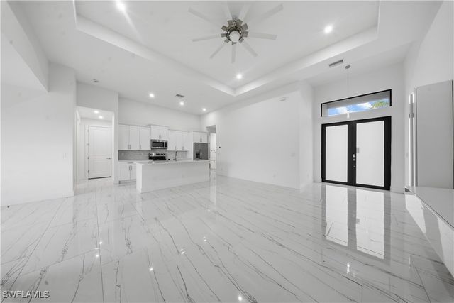 1124 NE 35th LN, Cape Coral, FL 33909