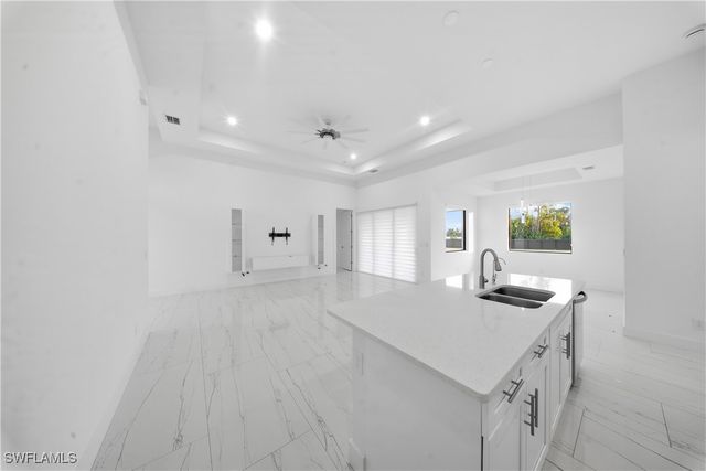 1124 NE 35th LN, Cape Coral, FL 33909