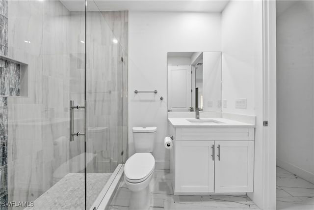 1124 NE 35th LN, Cape Coral, FL 33909