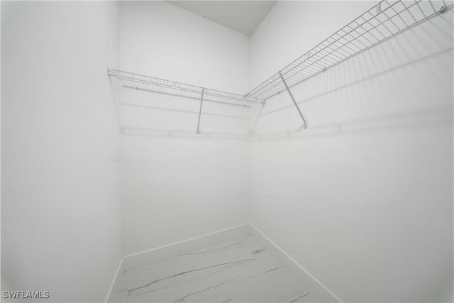 1124 NE 35th LN, Cape Coral, FL 33909