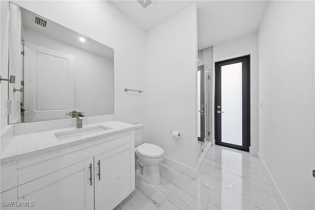 1124 NE 35th LN, Cape Coral, FL 33909