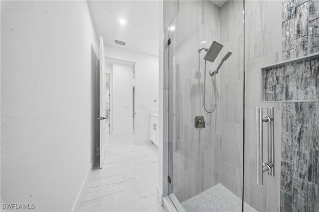 1124 NE 35th LN, Cape Coral, FL 33909