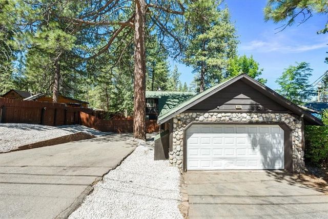 39965 Hillcrest, Big Bear Lake, CA 92315