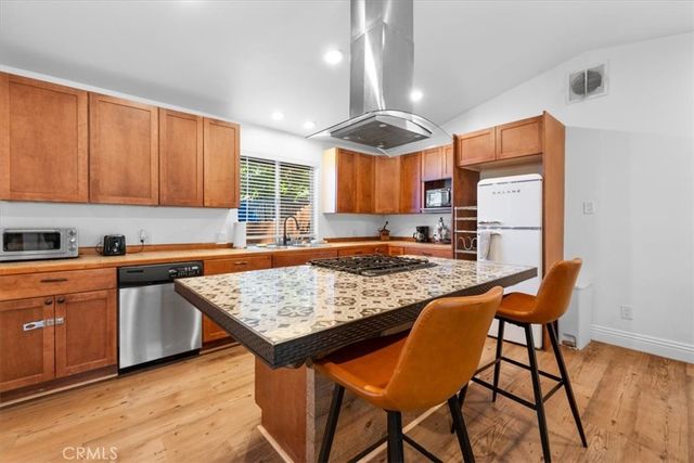 39965 Hillcrest, Big Bear Lake, CA 92315