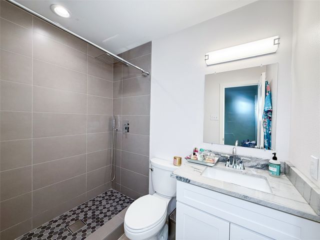 811 Roaming Road Drive, Allen, TX 75002