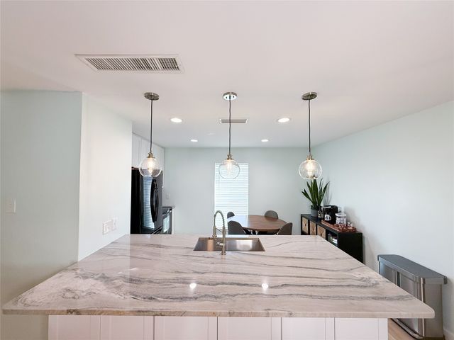 811 Roaming Road Drive, Allen, TX 75002