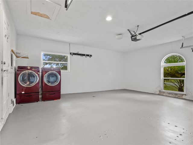 3400 Cherry Garden Cir 156, Lauderhill, FL 33319