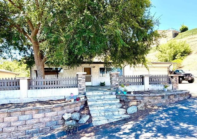 9355 Starcrest Drive, Santee, CA 92071