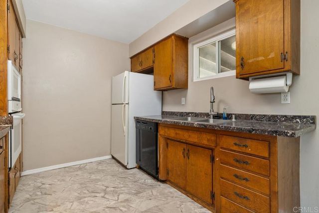 9355 Starcrest Drive, Santee, CA 92071