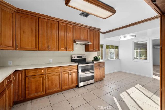 2976 Lombardy Rd, Pasadena, CA 91107