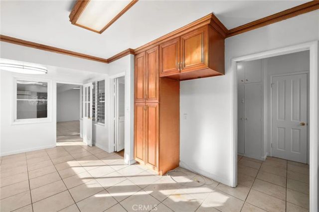 2976 Lombardy Rd, Pasadena, CA 91107