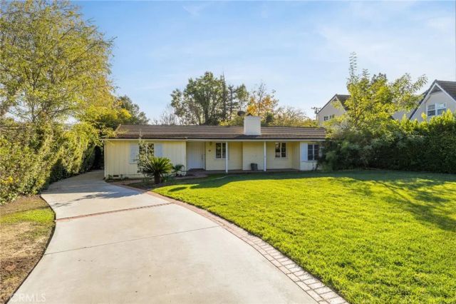 2976 Lombardy Rd, Pasadena, CA 91107