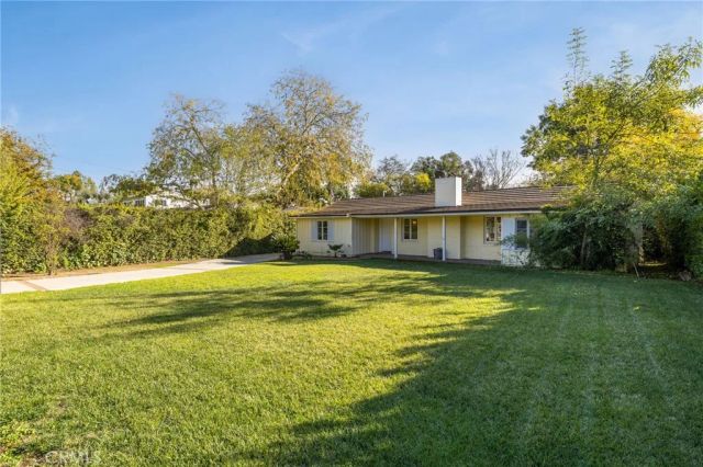 2976 Lombardy Rd, Pasadena, CA 91107