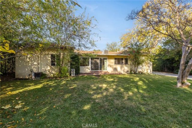 2976 Lombardy Rd, Pasadena, CA 91107