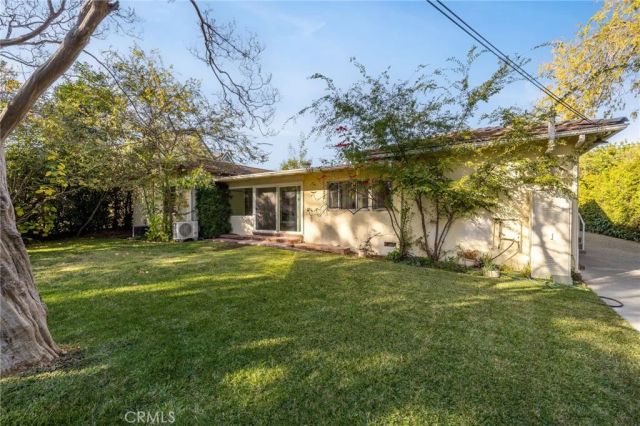 2976 Lombardy Rd, Pasadena, CA 91107