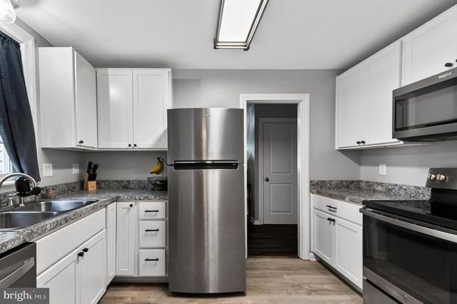 621 PATTERSON AVE, Winchester, VA 22601