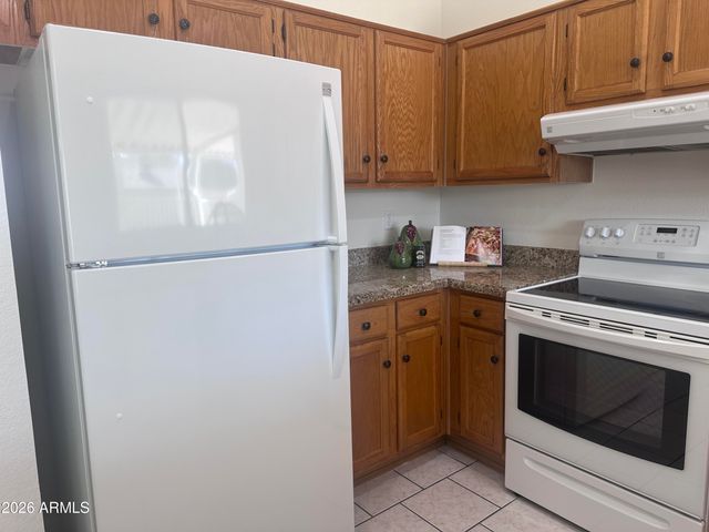 8615 W TOWNLEY Avenue, Peoria, AZ 85345