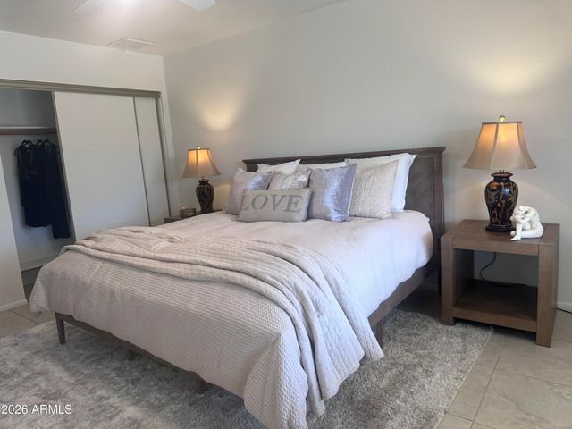 8615 W TOWNLEY Avenue, Peoria, AZ 85345