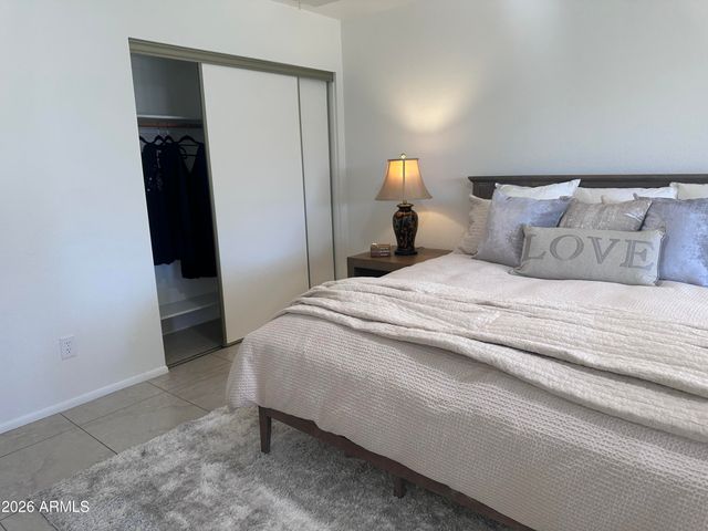 8615 W TOWNLEY Avenue, Peoria, AZ 85345