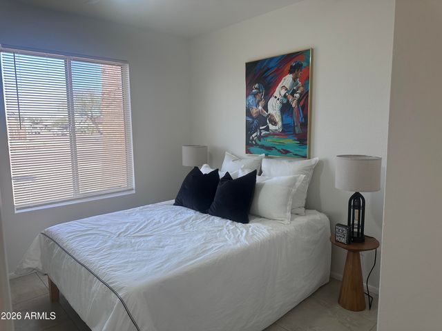 8615 W TOWNLEY Avenue, Peoria, AZ 85345