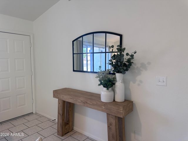 8615 W TOWNLEY Avenue, Peoria, AZ 85345