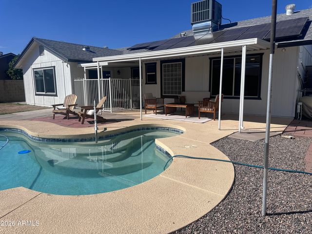 8615 W TOWNLEY Avenue, Peoria, AZ 85345