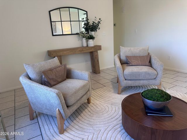 8615 W TOWNLEY Avenue, Peoria, AZ 85345