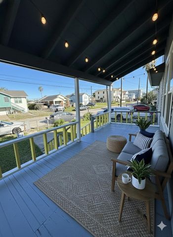 1709 Biovu Drive, Galveston, TX 77551