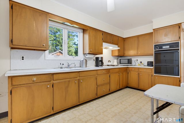 29 Verplank Avenue, Stamford, CT 06902