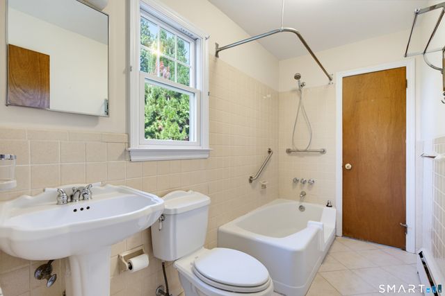 29 Verplank Avenue, Stamford, CT 06902