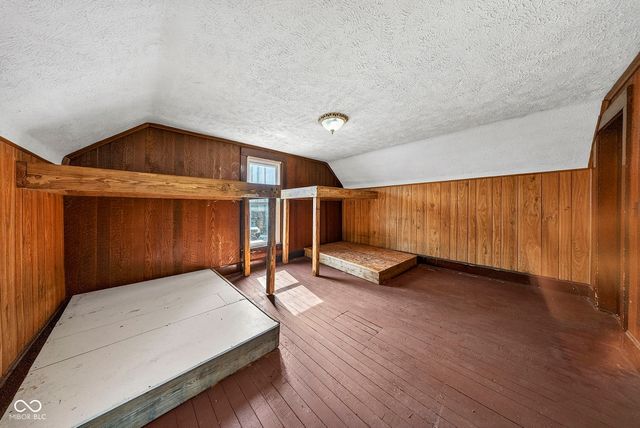 202 N Vine Street, Waynetown, IN 47990
