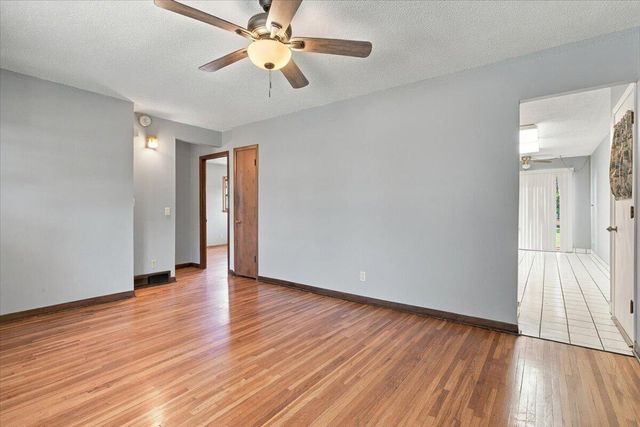 3531 AVENUE G, Council Bluffs, IA 51501