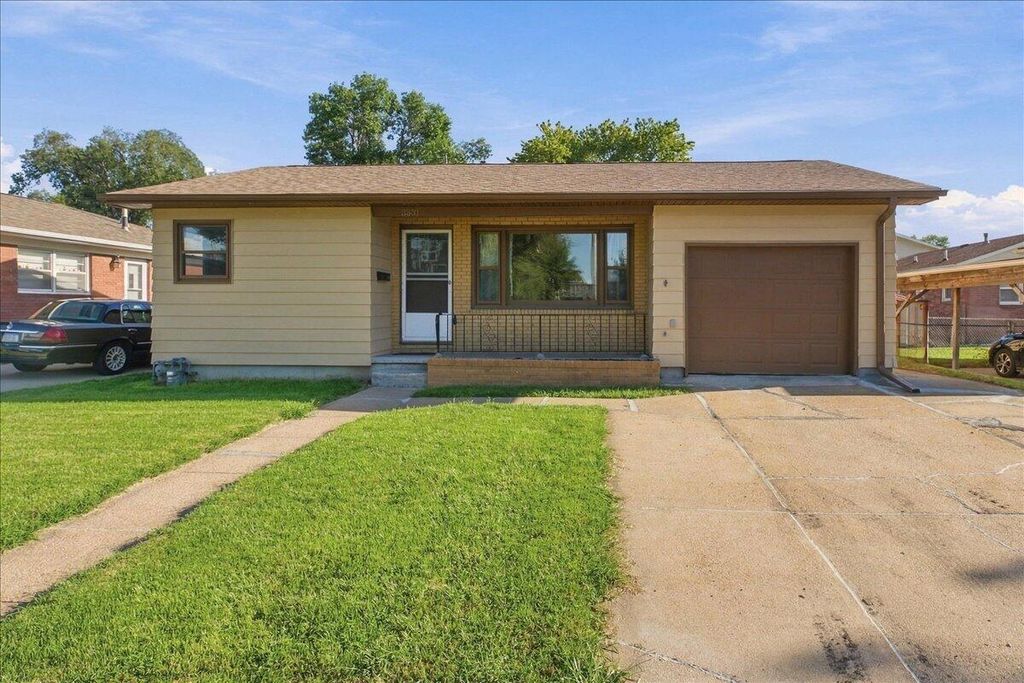 3531 AVENUE G, Council Bluffs, IA 51501