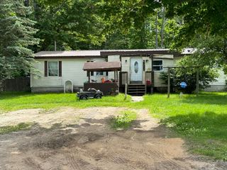 2724 S 35 1/2 Road, Selma Twp, MI 49601