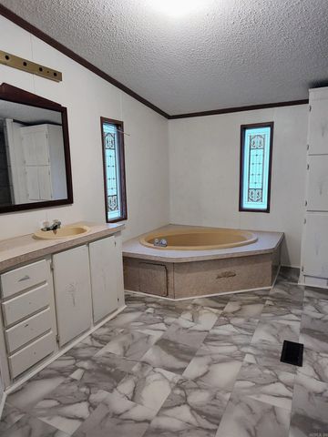 257 Bailey St., Searcy, AR 72143